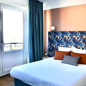 Comfort Queen Room